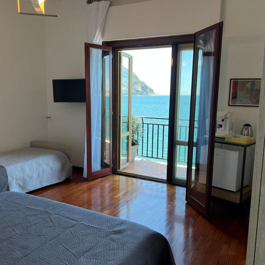 Bed and Breakfast Vip Sul Mare à Castellammare di Stabia Extérieur photo